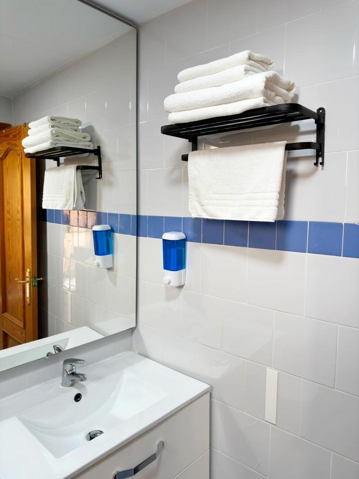 Apartamento Completo Plaza De Las Tendillas - Parking Privado - Alojamientos El Duque Кордоба Екстериор снимка