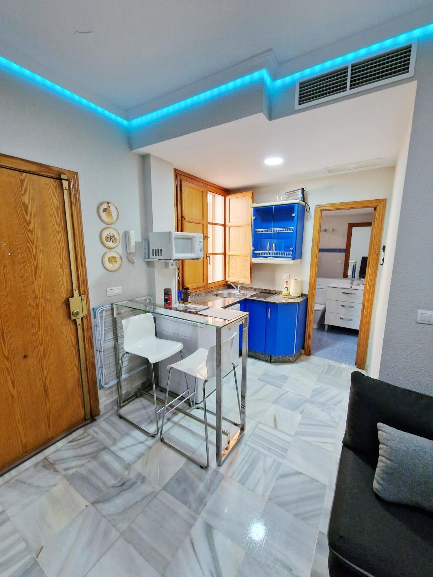 Apartamento Completo Plaza De Las Tendillas - Parking Privado - Alojamientos El Duque Кордоба Екстериор снимка